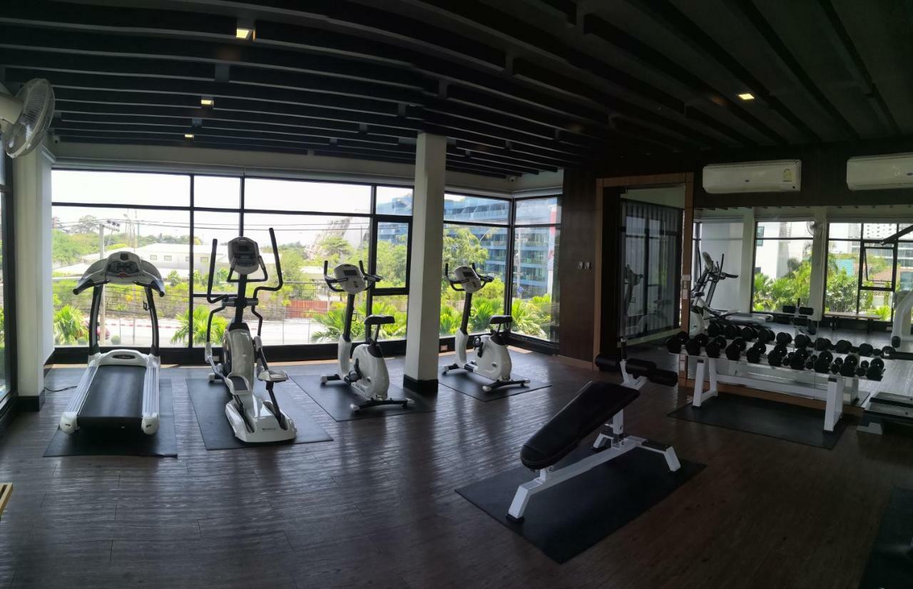 Dusit Grand Condo View Jomtien Beach Exterior photo